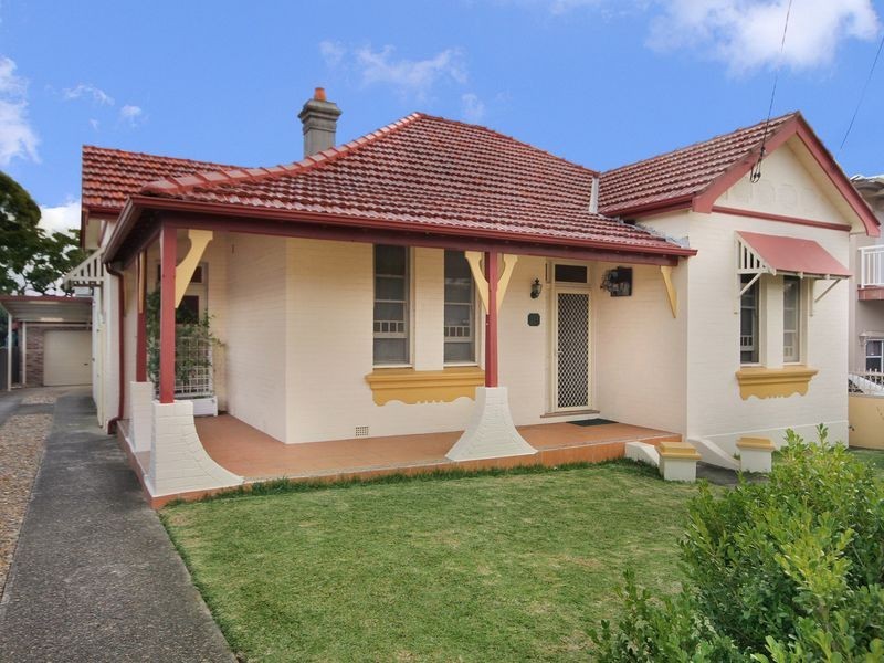 111 Gloucester Road, Hurstville NSW 2220