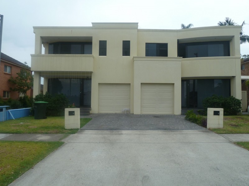 2/50 Clarendon Road, Peakhurst NSW 2210