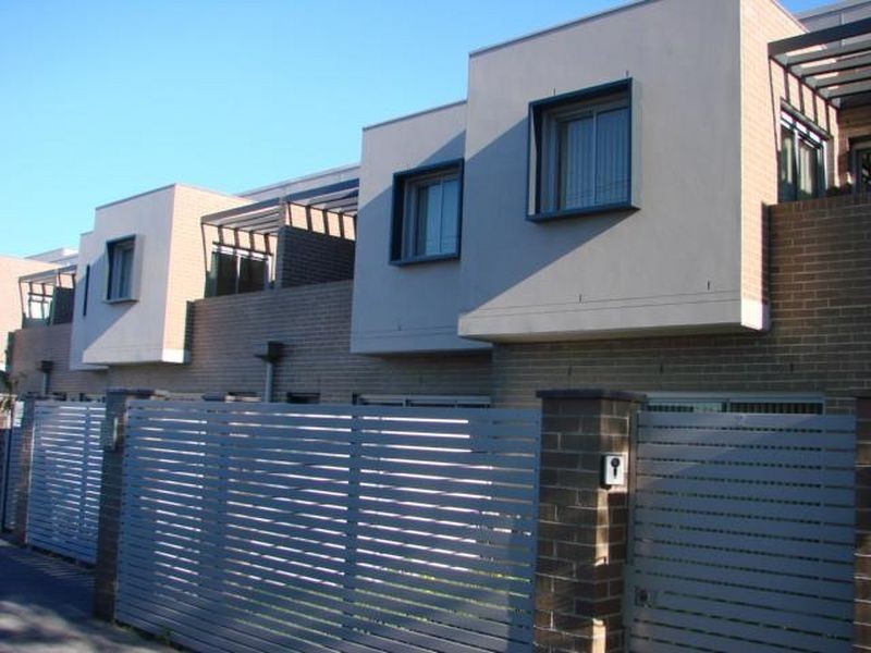 3/621 Forest Road, Peakhurst NSW 2210