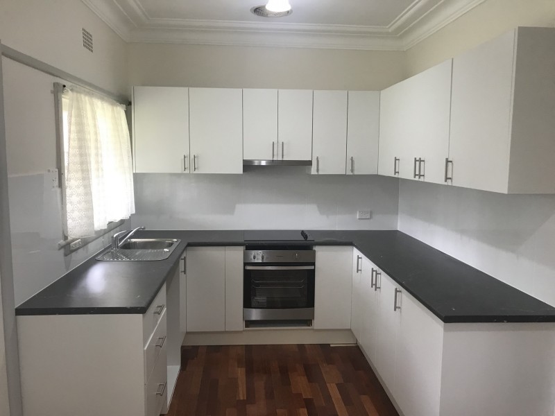 20 Park Street, Peakhurst NSW 2210