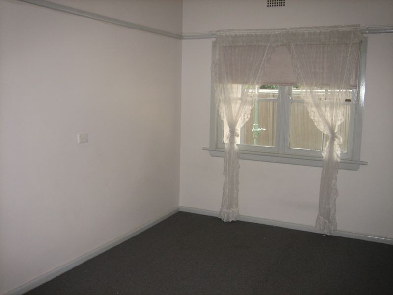 20 Park Street, Peakhurst NSW 2210