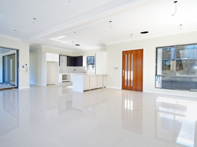 2/103 Ogilvy Street, Peakhurst NSW 2210