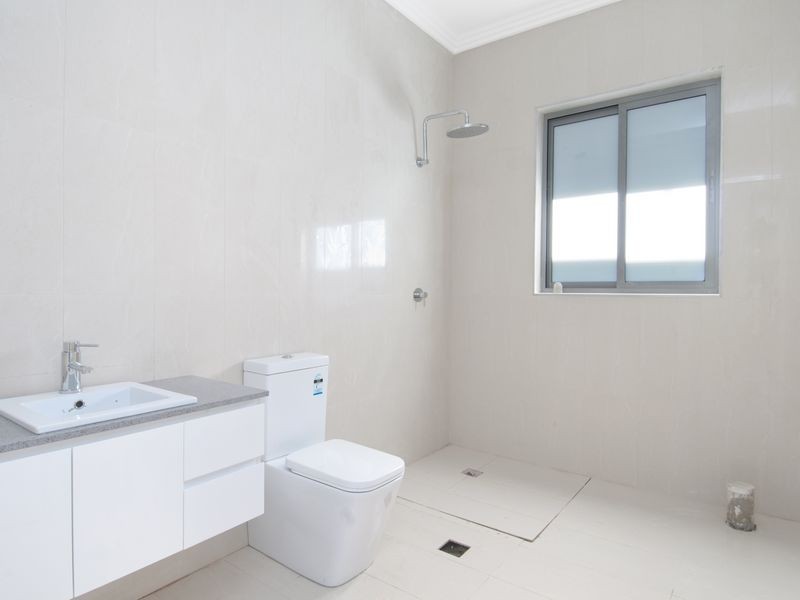 2/103 Ogilvy Street, Peakhurst NSW 2210