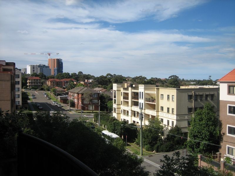 18/68-72 Woniora Road, Hurstville NSW 2220