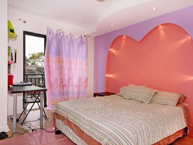 6/7-11 Blakesley Road, Carlton NSW 2218