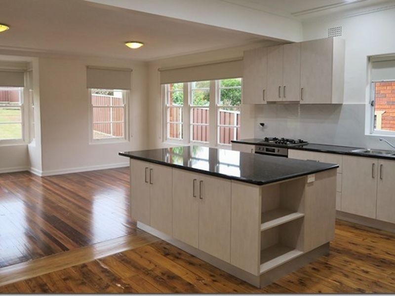 16 Warraroong St, Beverly Hills NSW 2209