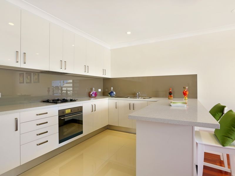 6/2-8 Evelyn Street, Sylvania NSW 2224