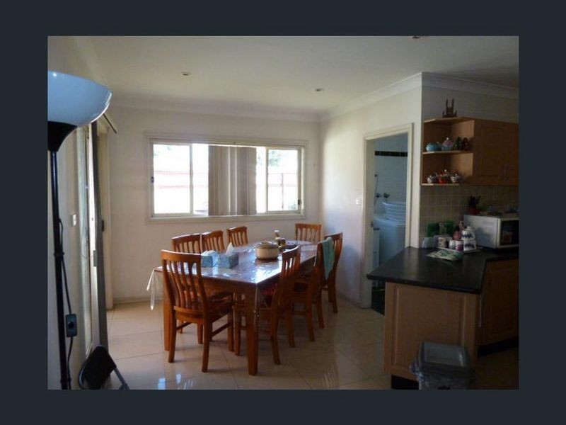 52A Clarendon Road, Peakhurst NSW 2210