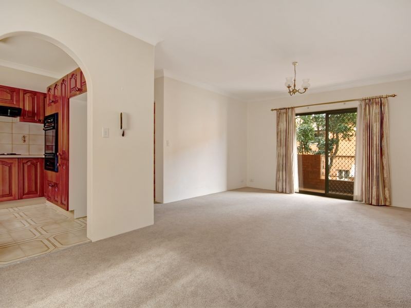 2/10 Hillcrest Avenue, Hurstville NSW 2220