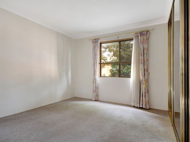 2/10 Hillcrest Avenue, Hurstville NSW 2220
