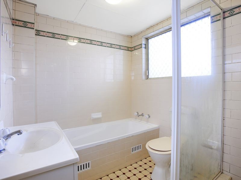 2/17 Mill Street, Carlton NSW 2218