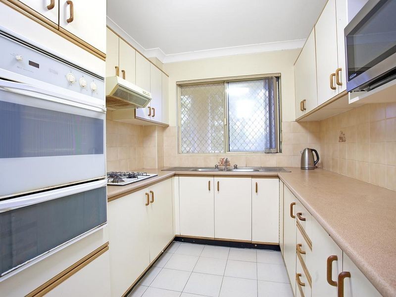 2/17 Mill Street, Carlton NSW 2218