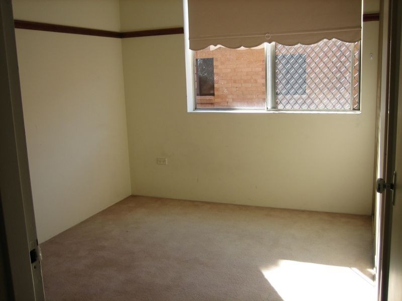 2/25 Stoddart Street, Roselands NSW 2196