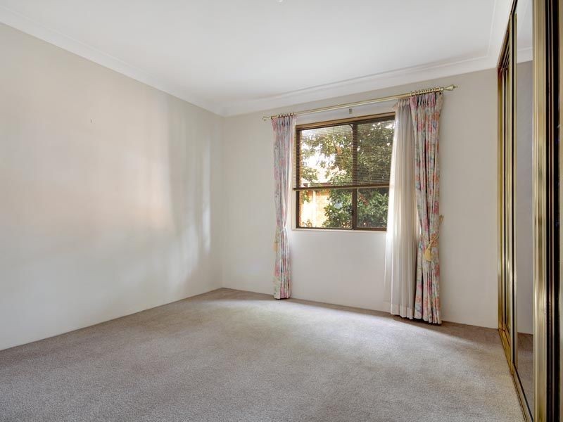 2/10 Hillcrest Avenue, Hurstville NSW 2220