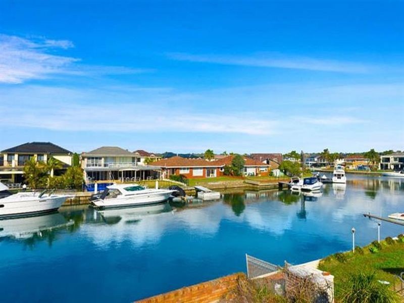 Belgrave Esplanade, Sylvania Waters NSW 2224