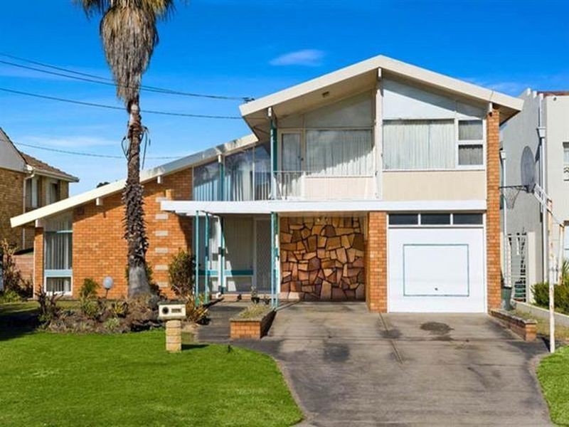 Belgrave Esplanade, Sylvania Waters NSW 2224