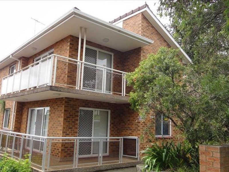 2/5 Maher Street, Hurstville NSW 2220