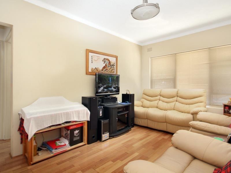 1/40 Gloucester Road, Hurstville NSW 2220