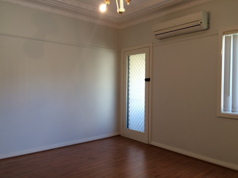211 Carrington Avenue, Hurstville NSW 2220