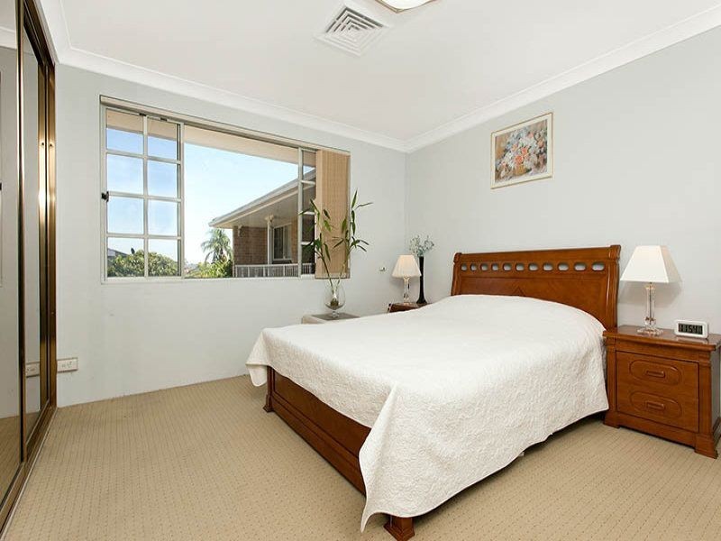 2/36 Clevedon Road, Hurstville NSW 2220