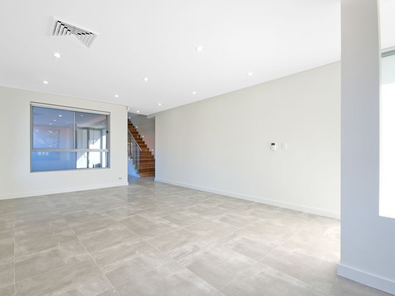 31 Warraba Street, Hurstville NSW 2220