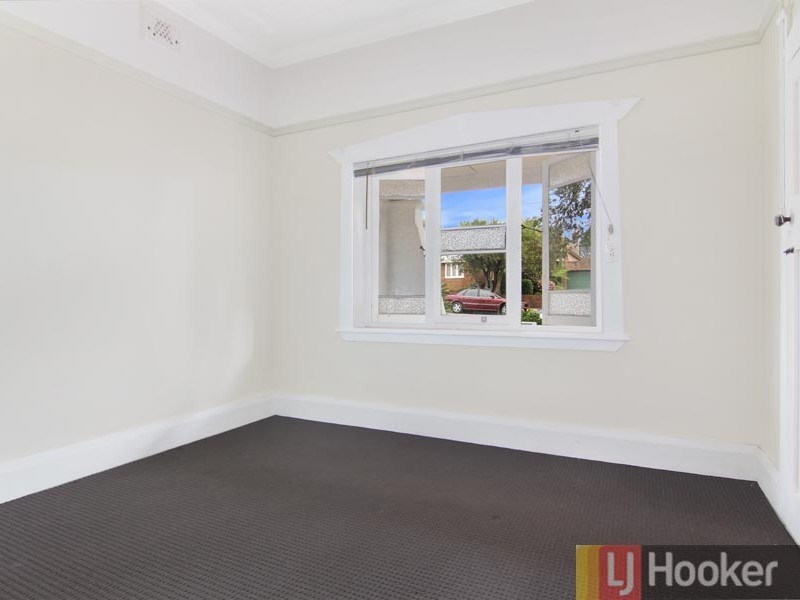 8 Medway Street, Bexley NSW 2207