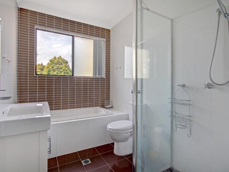 37 Jacques Avenue, Peakhurst NSW 2210