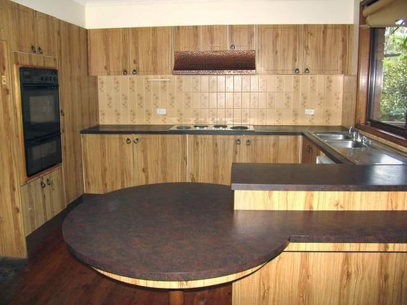 13 Woodcliffe Parade, Lugarno NSW 2210