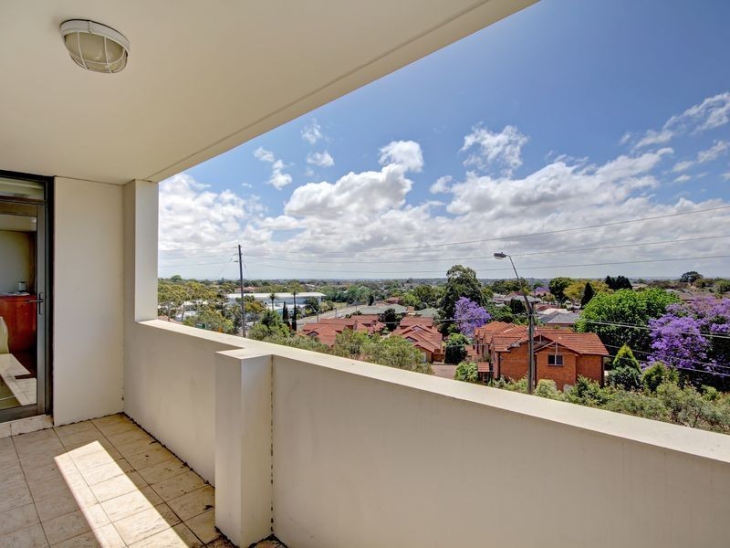 60/323 Forest Road, Hurstville NSW 2220