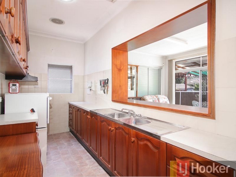 28 Pallamana Parade, Beverly Hills NSW 2209