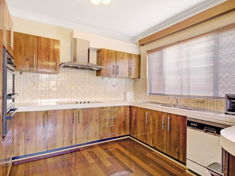 15 Burraneer Close, Allawah NSW 2218