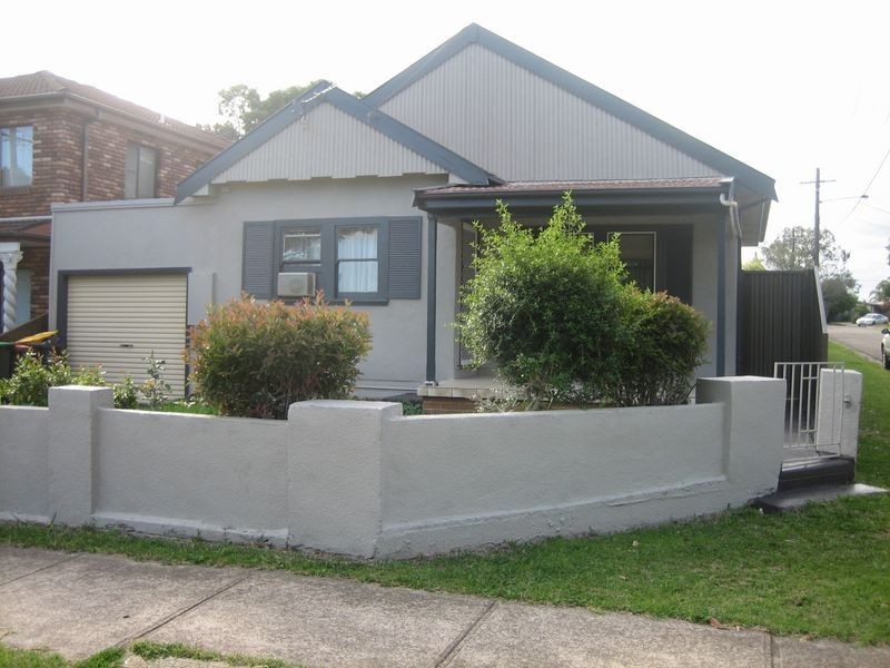 20 Park Street, Peakhurst NSW 2210