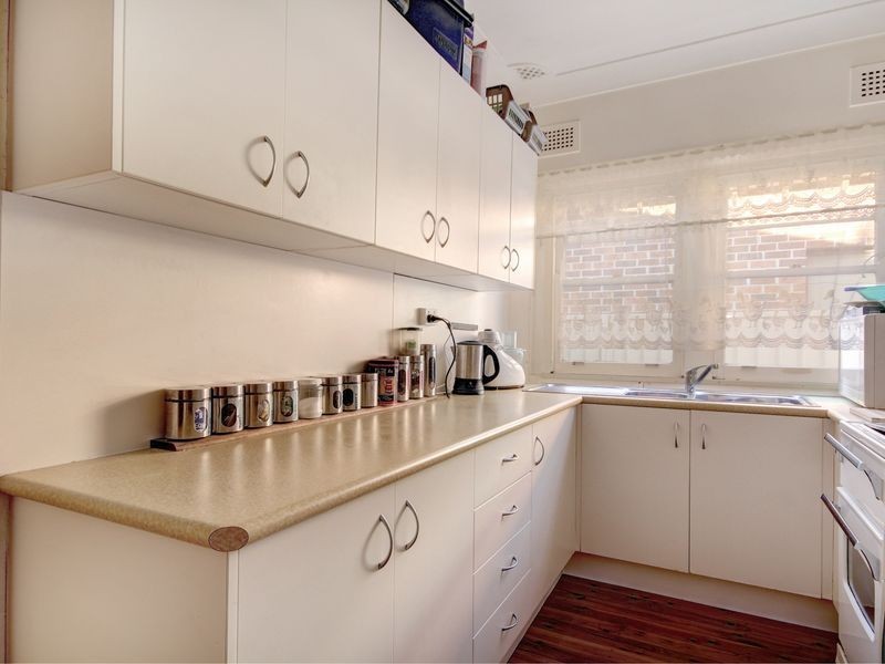 39 Bailey Parade, Peakhurst NSW 2210