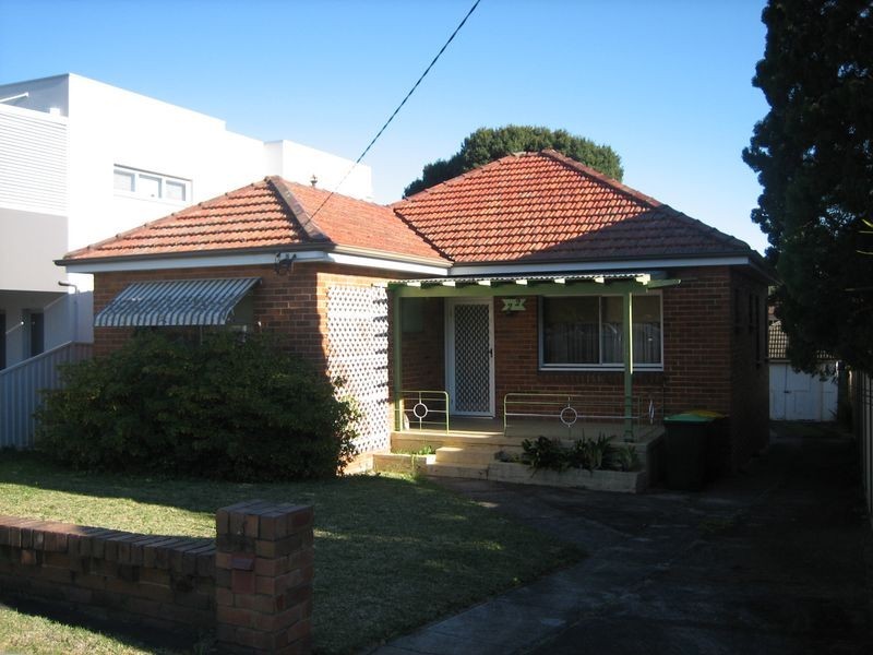 22 Yoorami Road, Beverly Hills NSW 2209