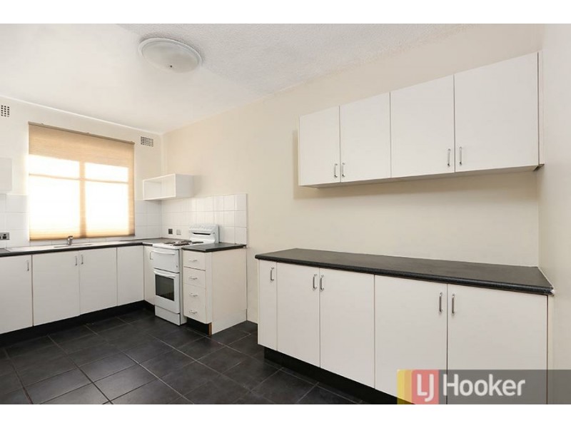 1/40 Broadarrow Road, Narwee NSW 2209