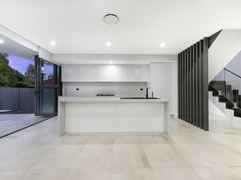 2B Carbethon Crescent, Beverly Hills NSW 2209