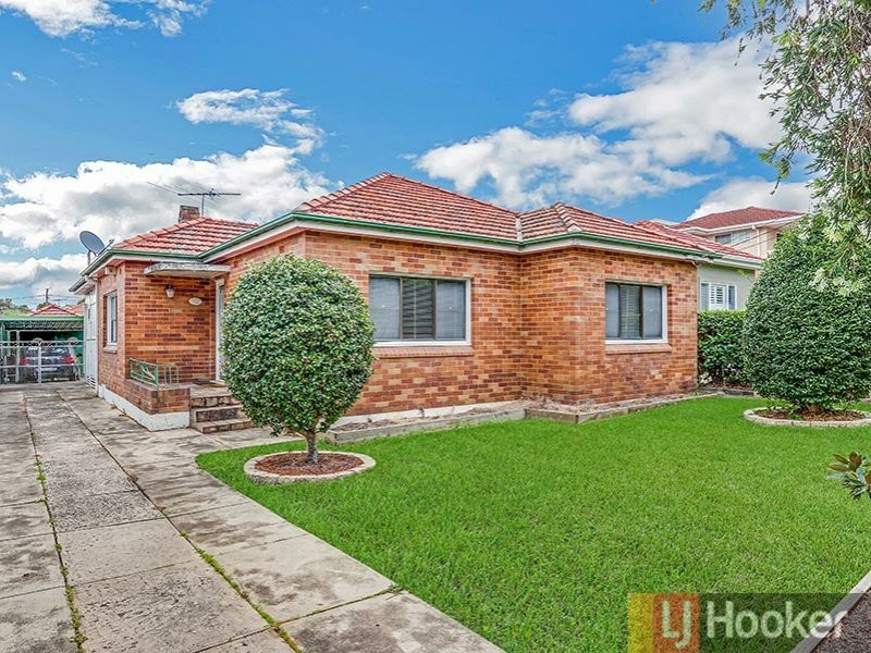 5 Ecole Street, Carlton NSW 2218