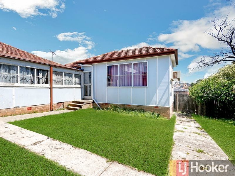 8 Leslie Road, Bexley NSW 2207