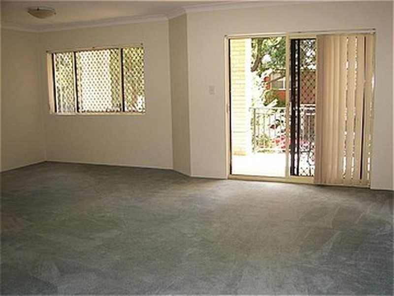 2/1 St Georges Parade, Hurstville NSW 2220