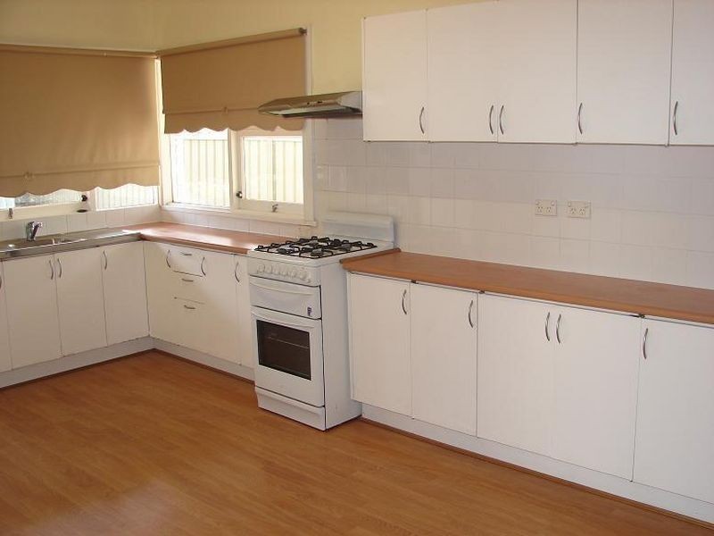 11 Bonalbo Street, Kingsgrove NSW 2208