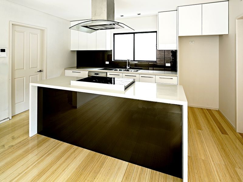 2/8 Charm Place, Peakhurst NSW 2210