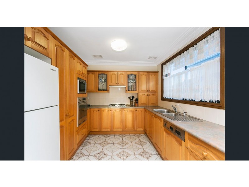 8 Barwon Rd, Mortdale NSW 2223