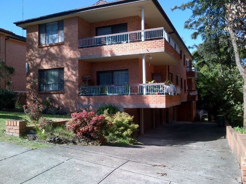 4/6 Hillcrest Avenue, Hurstville NSW 2220