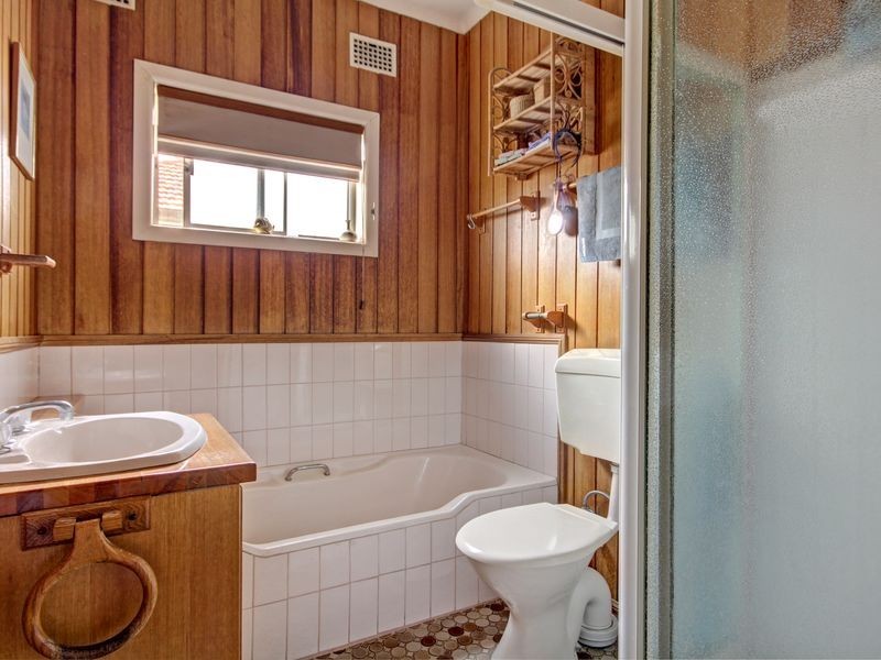 96 Boundary Road, Mortdale NSW 2223