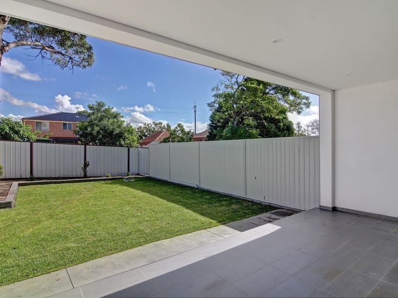165 Carrington Avenue, Hurstville NSW 2220