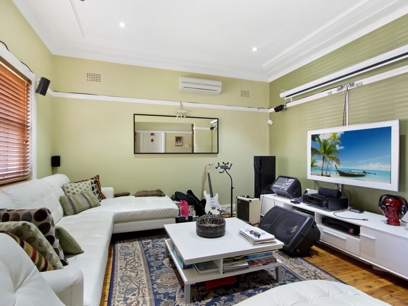 86 Millett Street, Hurstville NSW 2220