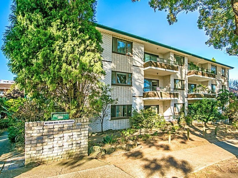 3/10 St Georges Pde, Hurstville NSW 2220