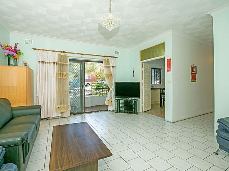 3/10 St Georges Pde, Hurstville NSW 2220