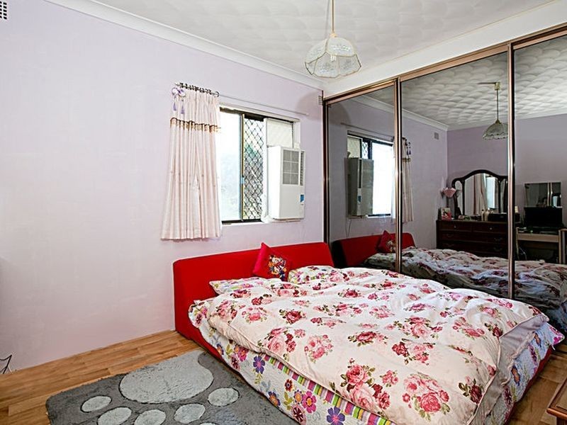 3/10 St Georges Pde, Hurstville NSW 2220