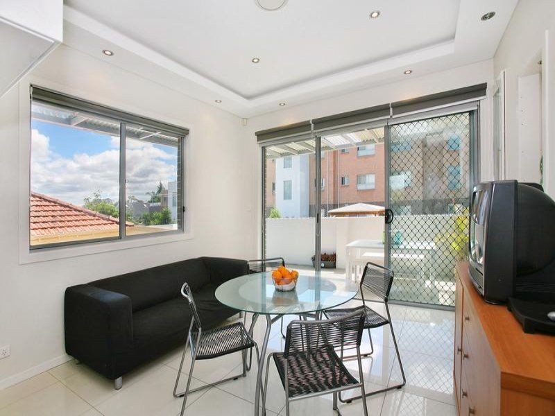 9/637 Forest Road, Bexley NSW 2207